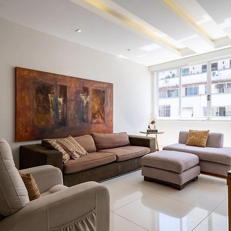 Pineapples SL1001 - Luxuoso apartamento à uma quadra da praia de Copacabana Rio de Janeiro Esterno foto