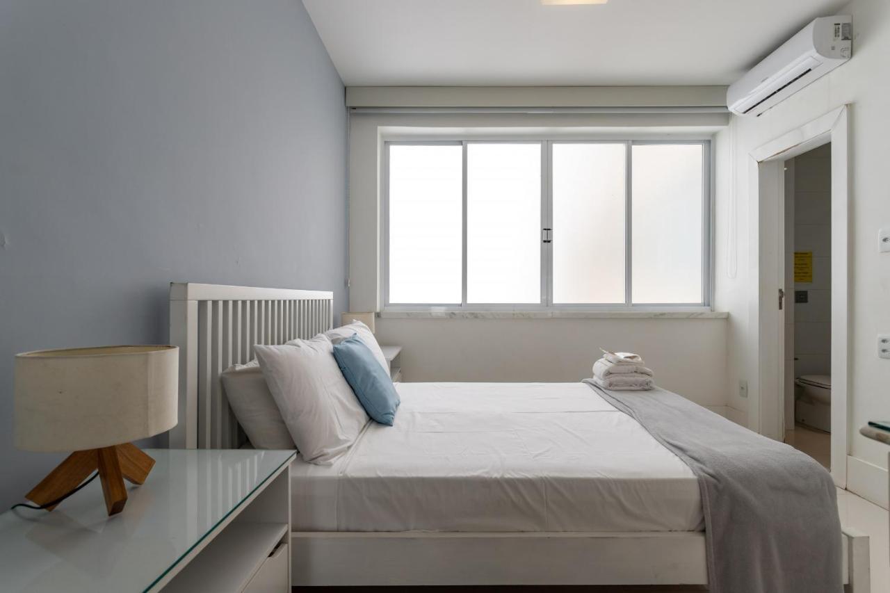 Pineapples SL1001 - Luxuoso apartamento à uma quadra da praia de Copacabana Rio de Janeiro Esterno foto