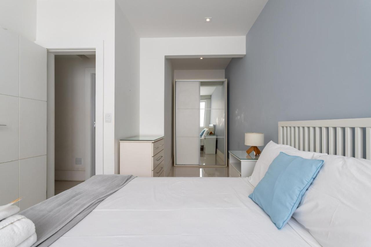Pineapples SL1001 - Luxuoso apartamento à uma quadra da praia de Copacabana Rio de Janeiro Esterno foto